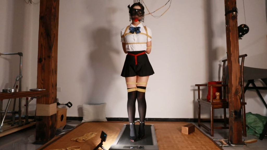 【路由紧缚】文慧电击三部曲第二部 高跟跑步机超大口球强制电击-视频-5元站