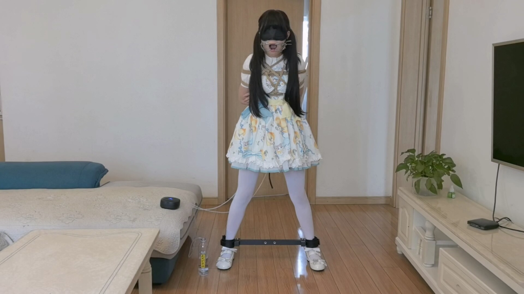 【FXX】【意外的剧情】值得一提的是 后面的P机自卫我毫不知情 多次肉眼可见的高C让我十分惭愧 领导的电话让我加班本来以为TJ到此结束 没想到的是她一个人在家自拍自卫 后庭也总算是开发…-视频-5元站