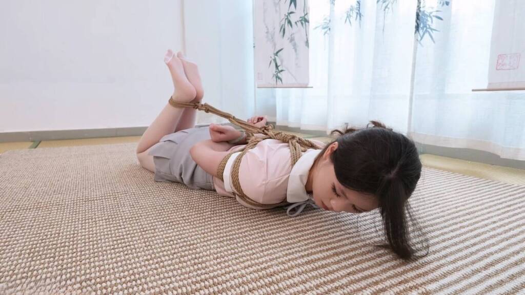 【一丝布狗】大学生森森首秀 驷马勒嘴＋tk-视频-5元站