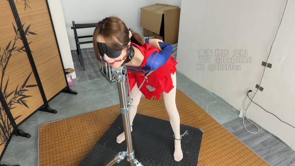 【foxbondage】《女超人劫难（二）电击肛塞 乳夹牵引 勒颈放置》11-视频-5元站