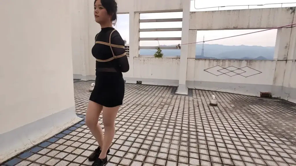 【秦韵绳屋】户外片段-视频-5元站