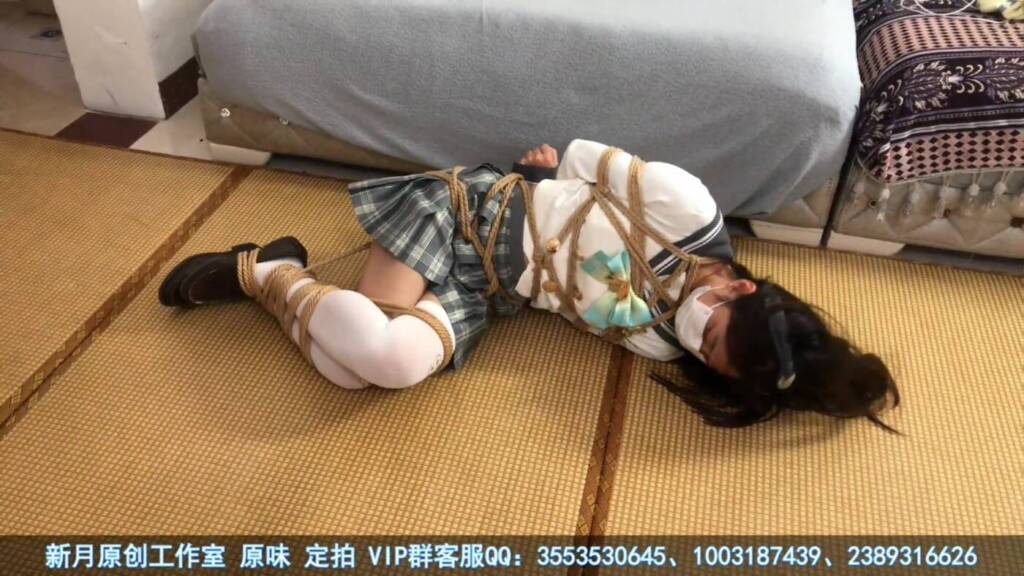 图片[2]-【新月原创】【荷露】微剧情 COS流萤 挑战憋尿麻花腿脱缚 麻花腿驷马太可爱 一切挣扎只是徒劳-视频-5元站