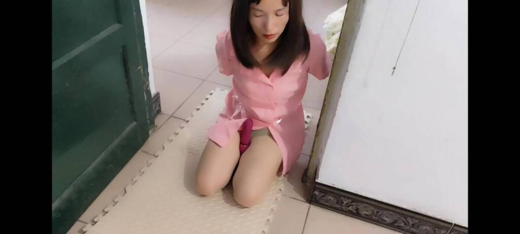 【肆零叁】女女游戏（闺蜜之间的游戏挑战）-视频-5元站
