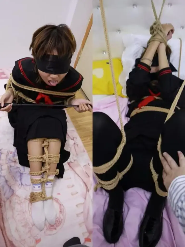 【荷仙少女】中期黄毛短发妹妹的两种束缚方式，羞耻伸舌头M手臂和黑丝M字开脚亵玩，，tk麻边全身挣扎谈话，以及自己挣脱绳子的感觉，全程蒙眼感受黑暗中的挣扎-视频-5元站